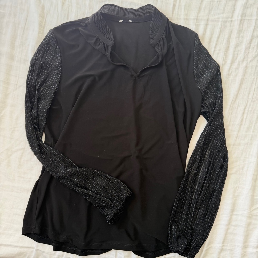 Anne Klein size L black blouse